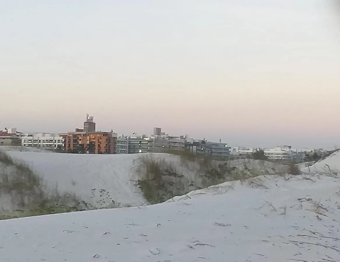 Lägenhet Apartamento Paraiso Das Dunas Em Cabo Frio